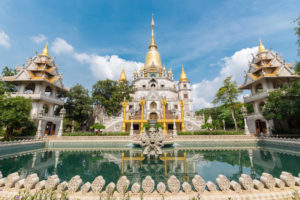 Ho-Chi-Minh-Buu-Long-pagoda-Wietnam