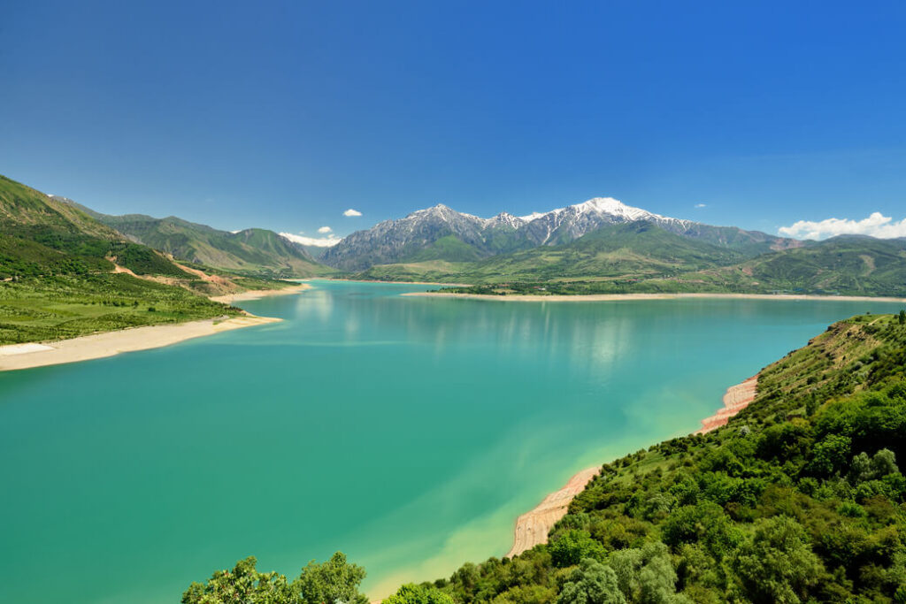 Jezioro-Charvak-Uzbekistan