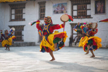 tradycyjny taniec foklor bhutan